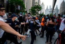 Decenas de arrestados en Nueva York en protestas contra el presidente Trump