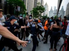 Decenas de arrestados en Nueva York en protestas contra el presidente Trump