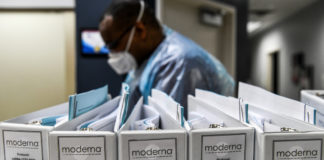 La farmacéutica estadounidense Moderna anuncia que su vacuna contra el coronavirus muestra un 94,5 % de efectividad