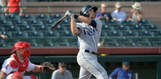 Escogido contrata al receptor Brett Sullivan