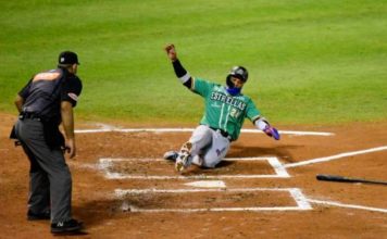 Estrellas barren al Escogido y avanzan a la semifinal