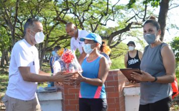 Viejas Glorias Runner reconoce por tercera vez a figuras importantes en el atletismo dominicano