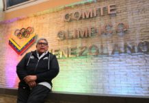 Eduardo Álvarez recibe premio Círculo Periodistas Deportivos de Venezuela