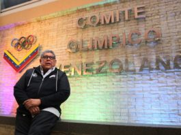 Eduardo Álvarez recibe premio Círculo Periodistas Deportivos de Venezuela