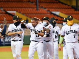 Águilas dejan a los Gigantes en el terreno con hit de Tejeda