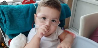 Mert Adrián, el bebé de 18 meses que necesita el medicamento más caro del mundo para poder vivir