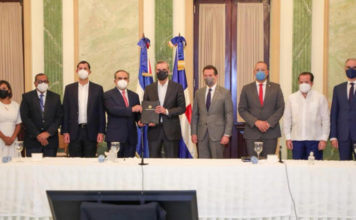 Presidente promulga ley que otorga incentivos fiscales para impulsar la competitividad e innovación industrial