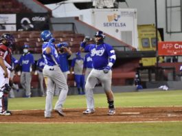 Mercedes lidera victoria del Licey sobre los Gigantes en extrainnings