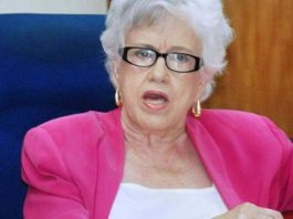 Milagros Ortiz Bosch apoya investigación que hace Carlos Pimentel a contratación de artistas