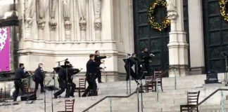 Un hombre es abatido por la policía tras abrir fuego contra un coro a las afueras de la Catedral de St. John en Nueva York
