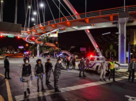 Policía Nacional detiene a más de mil personas por violar el toque de queda el domingo