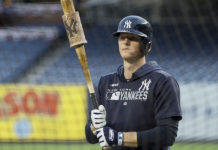 LeMahieu pacta con los Yankees por 6 temporadas