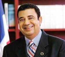 Renuncia al PLD Euclides Sánchez, ex senador y presidente del partido en La Vega