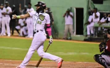 Estrellas evitan barrida al vencer a los Gigantes
