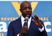 El demócrata Raphael Warnock gana uno de los dos escaños del Senado en Georgia