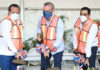 Presidente da primer picazo construcción espigón para pescadores