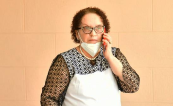 Revocan tarifa de las multas por violación del toque de queda