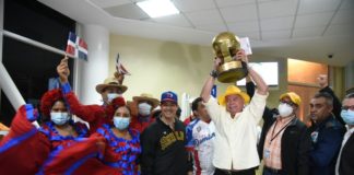 Llegaron los campeones y fueron recibidos como héroes