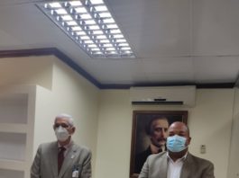 Distrito Educativo 15-04 y la dirección de odontología del SNS coordinan acciones en beneficio de docentes y estudiantes