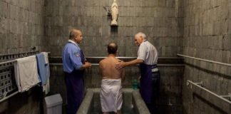 Los cinco últimos milagros reconocidos por la Iglesia en Lourdes, un lugar de formidables curaciones