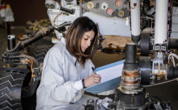 Diana Trujillo, directora de vuelo de la misión ‘Perseverance’: “Algo de vida tiene que haber en Marte”