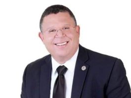 Pérez Vólquez presenta su candidatura a la Escuela de Derecho de la UASD