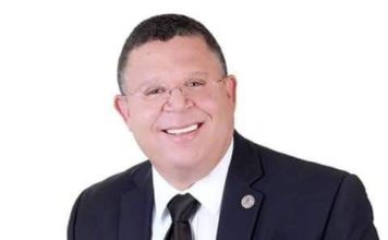 Pérez Vólquez presenta su candidatura a la Escuela de Derecho de la UASD