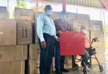 Dirección Provincial de Deportes de Puerto Plata recibe tabloncillo de Sosua