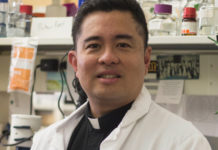 Sacerdote católico desarrolla vacuna contra el Covid-19 para los pobres