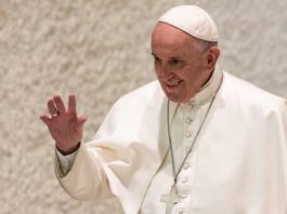 Papa: Necesitamos medios de comunicación que ayuden a distinguir el bien del mal