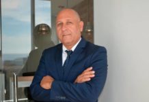 Autor dominicano presenta libro sobre el poder de las redes sociales