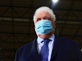 El escándalo de las vacunas en Argentina: el ministro de Salud dimite tras conocerse la vacunación irregular de funcionarios y otras personalidades