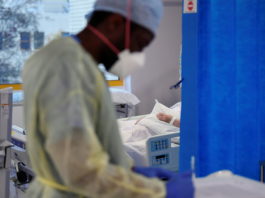 «Un año en el infierno»: Un chico de 24 años sobrevive a un tumor cerebral, a dos meningitis, dos sepsis y al covid-19