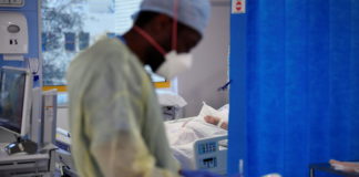 «Un año en el infierno»: Un chico de 24 años sobrevive a un tumor cerebral, a dos meningitis, dos sepsis y al covid-19
