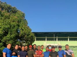 Árbitros de baloncesto se preparan físicamente para regresar a canchas