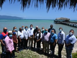 FEDONA, autoridades y empresarios se reúnen por rescate piscina olímpica de Barahona