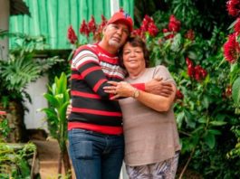 “En 54 años es el mejor regalo que Dios me ha dado” dice padre encontró a hija que dio en adopción