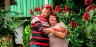 “En 54 años es el mejor regalo que Dios me ha dado” dice padre encontró a hija que dio en adopción