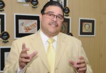 Asociación de Baloncesto de Barahona dedicará torneo al ministro de deportes Francisco Camacho