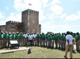 Autoridades y Estudiantes de EGEMERD realizan recorrido patriótico