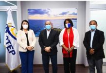 Director del INFOTEP recibe comisión del CDP