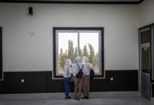 Mujeres que fueron esclavas sexuales del Estado Islámico se reencuentran con sus hijos