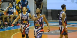 Pueblo Nuevo derrota al Plaza en la apertura de la jornada dominical del Basket de Santiago