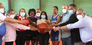 Inauguran Primer Torneo de Baloncesto Femenino U25 en Santo Domingo Oeste