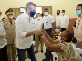 Presidente supervisa masiva jornada de vacunación contra la COVID-19 y encabeza Consejo de Ministros en SJM