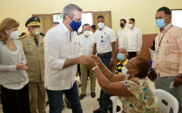 Presidente supervisa masiva jornada de vacunación contra la COVID-19 y encabeza Consejo de Ministros en SJM