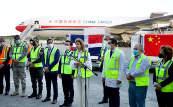 Más de un 1 millón de vacunas para combatir el COVID-19 llegaron a RD desde China