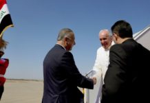 El Papa llega a Irak en la primera visita de un pontífice al país