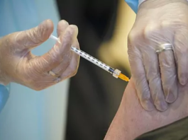 Dinamarca, Noruega e Islandia suspenden la vacunación con AstraZeneca contra el Covid-19 tras registrar «graves casos de trombos»