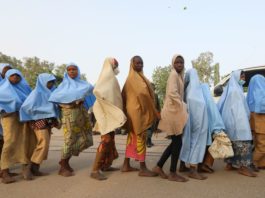 Liberadas en Nigeria las 279 niñas secuestradas en una escuela
